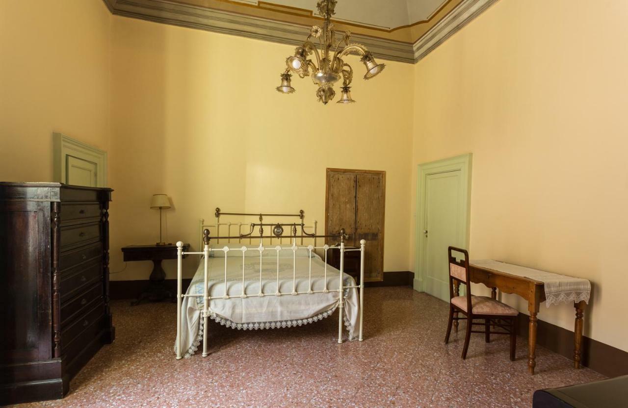 Palazzo Leuzzi B&B Galatone Zewnętrze zdjęcie