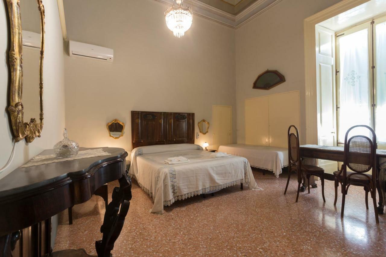 Palazzo Leuzzi B&B Galatone Zewnętrze zdjęcie