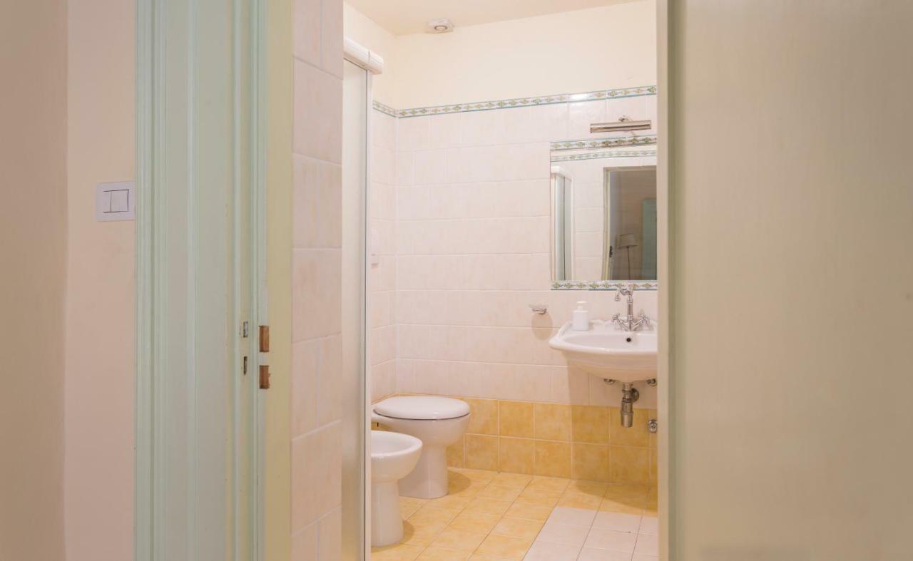 Palazzo Leuzzi B&B Galatone Zewnętrze zdjęcie