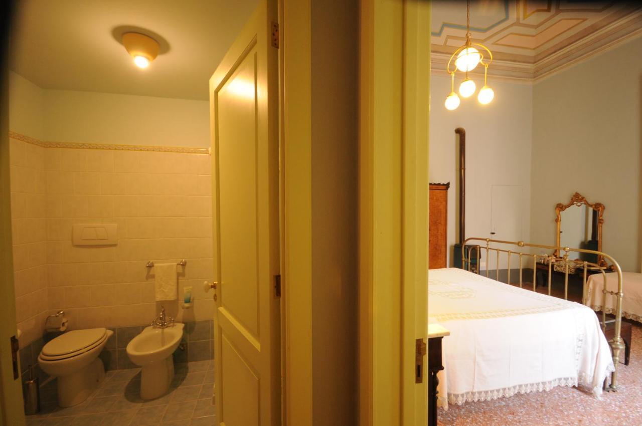 Palazzo Leuzzi B&B Galatone Pokój zdjęcie